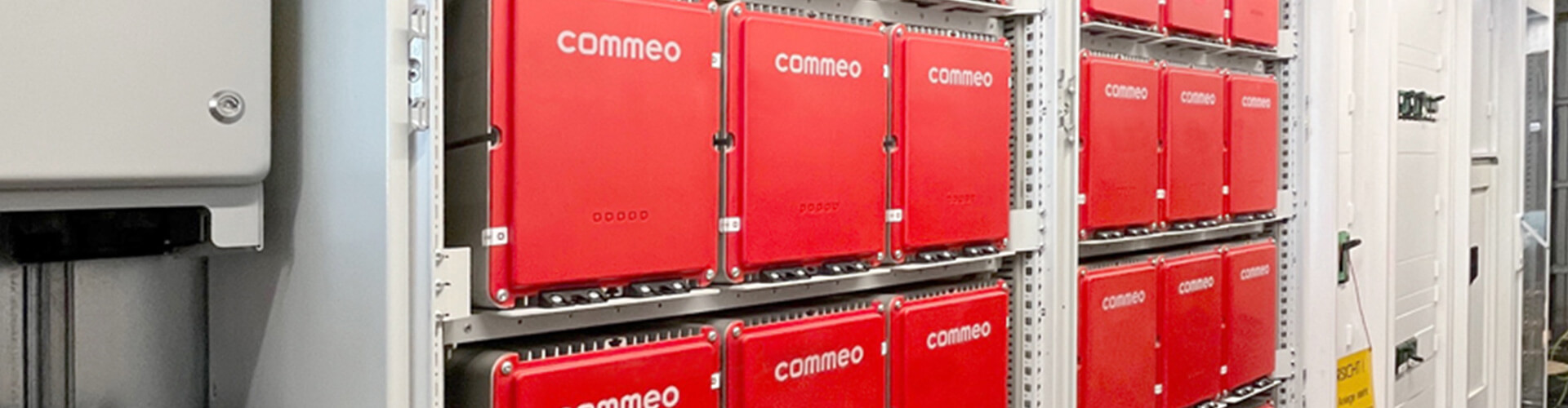 Zwei Commeo Batteriespeicher sind im Wilo Container installiert
